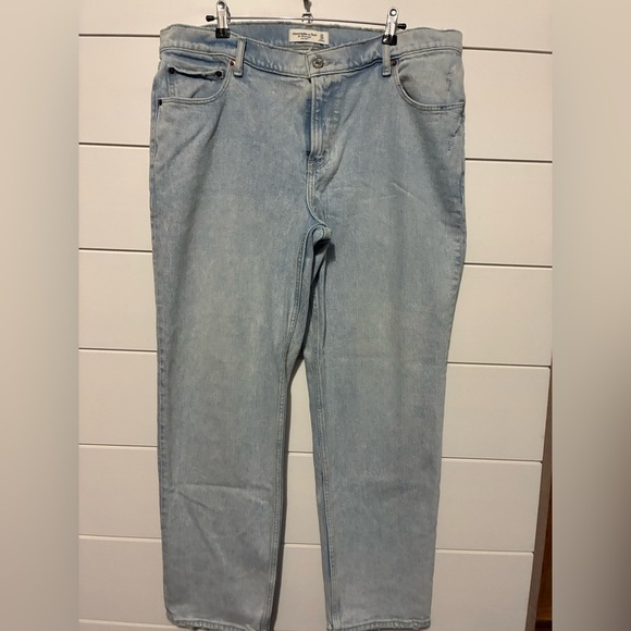 Abercrombie Low Rise 90s Straight Light Wash Blue Size 33/16R - Picture 9 of 15